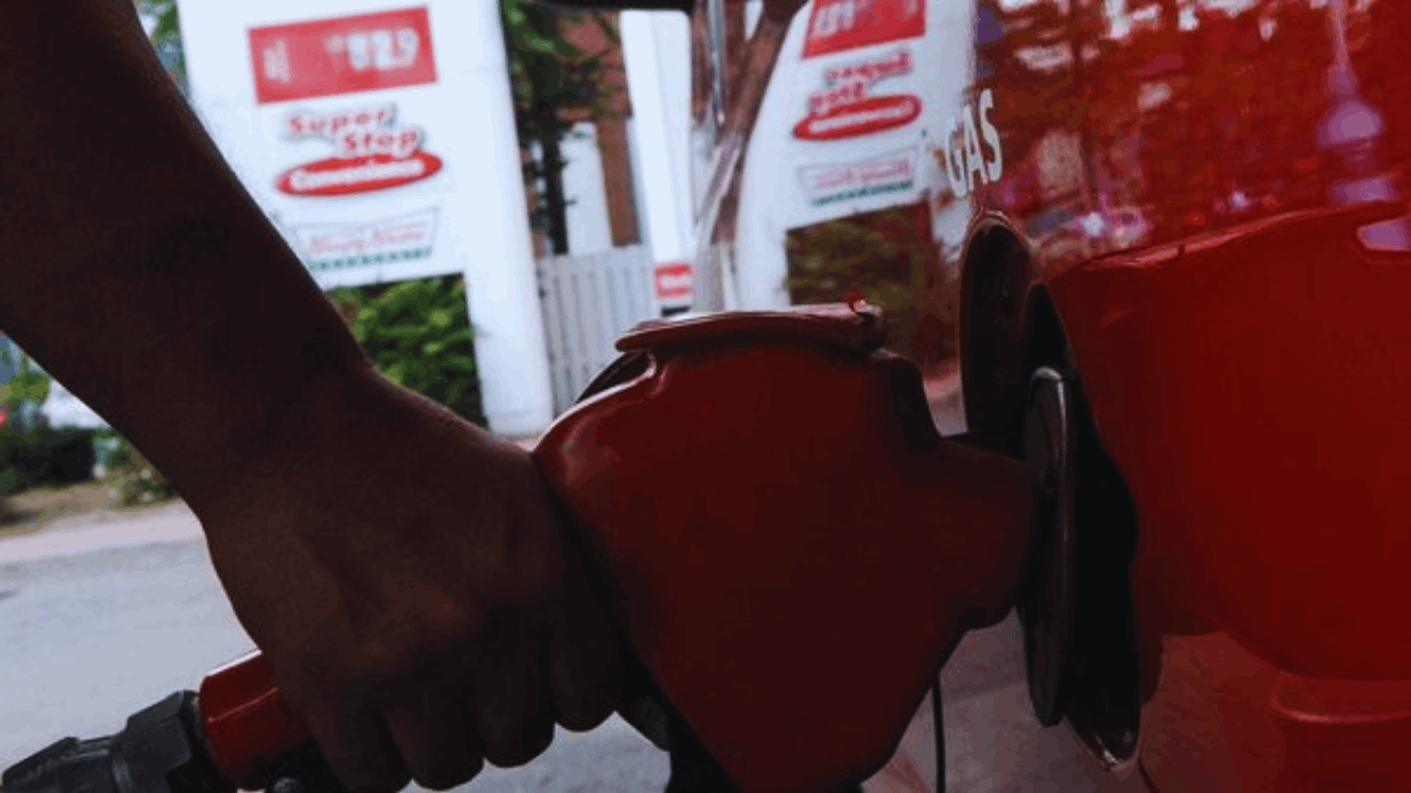 Gas Station Attendants – Discover How to Find Online